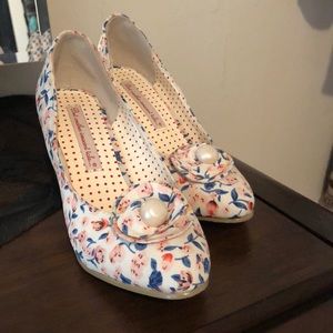 Floral shoes